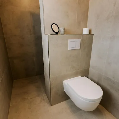 Küsten De Diek - 2 Direkte Deichlage, Hafenblick, Balkon, 77qm *