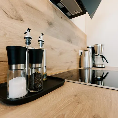 Kuesten De Diek - 2 Direkte Deichlage, Hafenblick, Balkon, 77qm Greetsiel