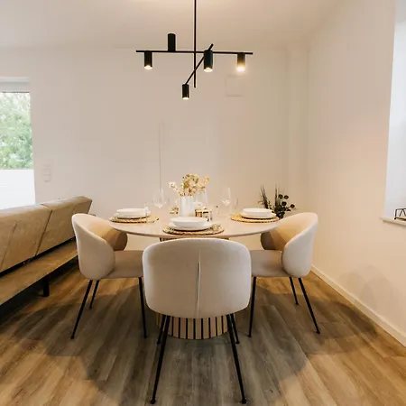 Kuesten De Diek - 2 Direkte Deichlage, Hafenblick, Balkon, 77qm * Greetsiel