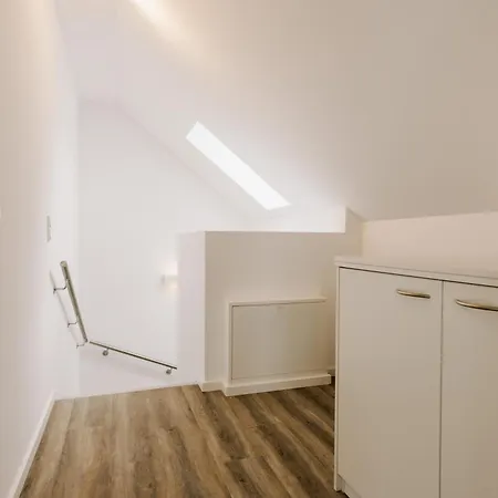 Kuesten De Diek - 2 Direkte Deichlage, Hafenblick, Balkon, 77qm * Greetsiel