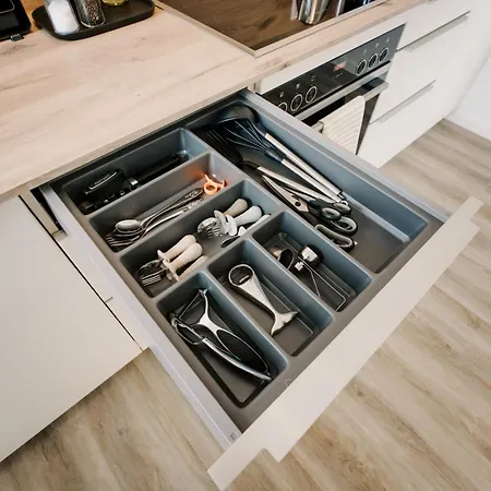 Kuesten De Diek - 2 Direkte Deichlage, Hafenblick, Balkon, 77qm Apartment Greetsiel