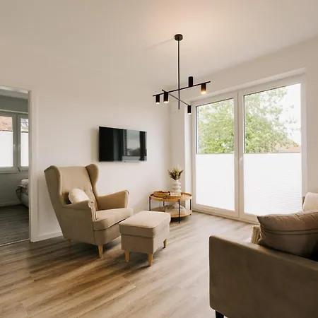 Apartment Küsten De Diek - 2 Direkte Deichlage, Hafenblick, Balkon, 77qm
