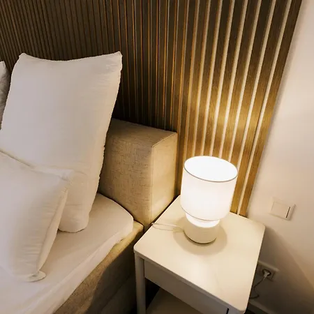 Kuesten De Diek - 2 Direkte Deichlage, Hafenblick, Balkon, 77qm * Greetsiel